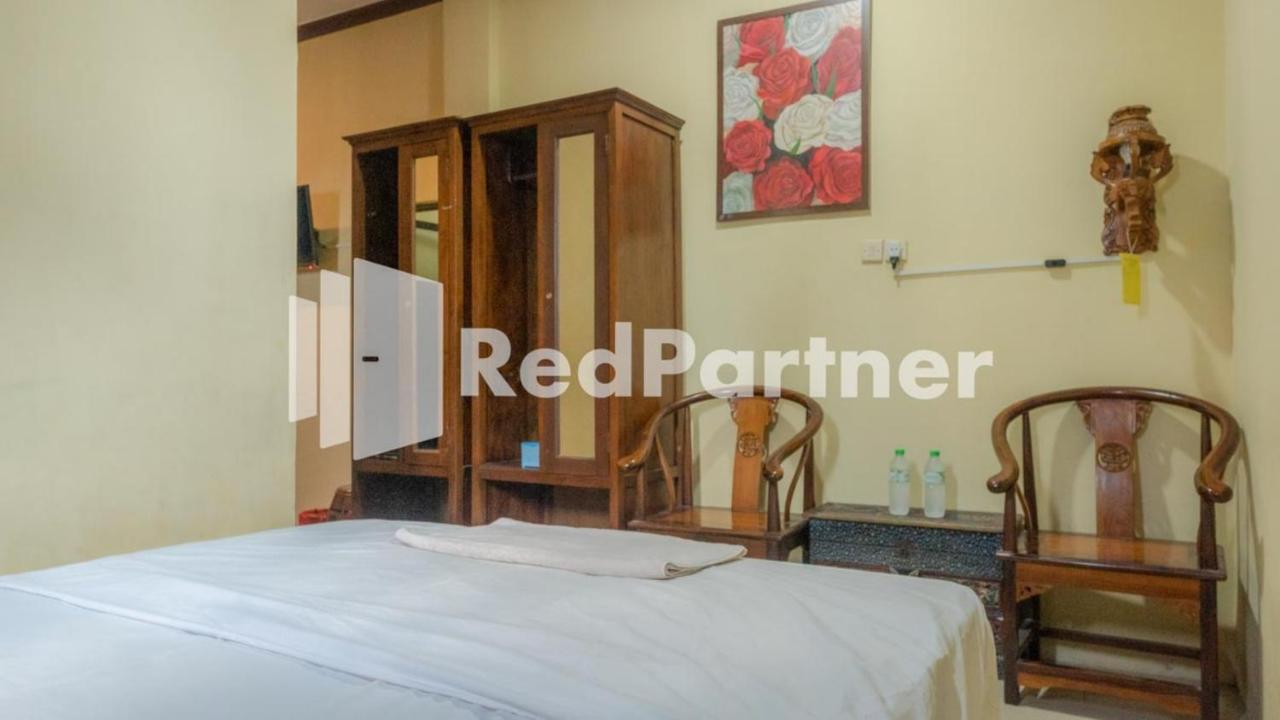Vandhela Homestay Syariah Mitra Reddoorz Sorabaya Extérieur photo