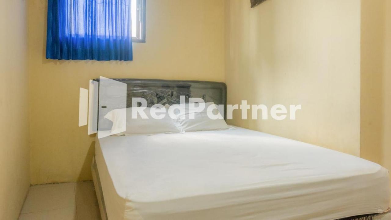 Vandhela Homestay Syariah Mitra Reddoorz Sorabaya Extérieur photo