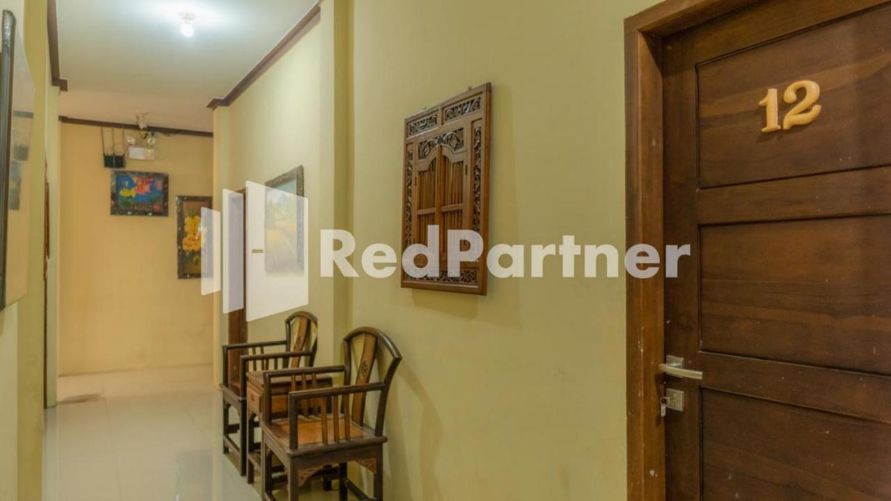 Vandhela Homestay Syariah Mitra Reddoorz Sorabaya Extérieur photo