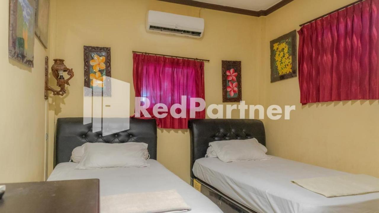 Vandhela Homestay Syariah Mitra Reddoorz Sorabaya Extérieur photo