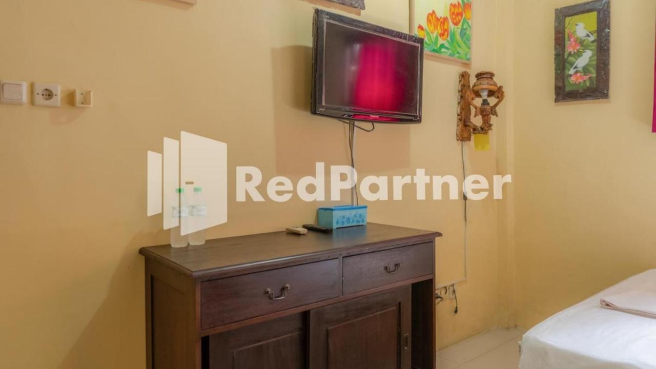 Vandhela Homestay Syariah Mitra Reddoorz Sorabaya Extérieur photo
